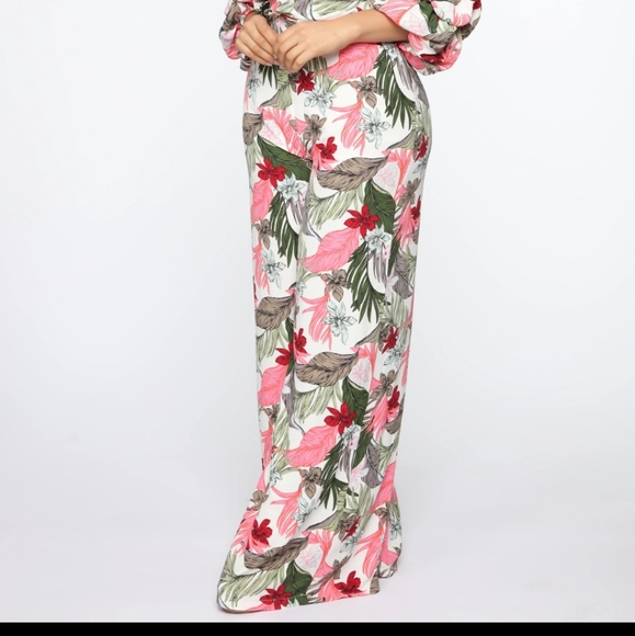 Jumpsuit - Picture 4 of 7